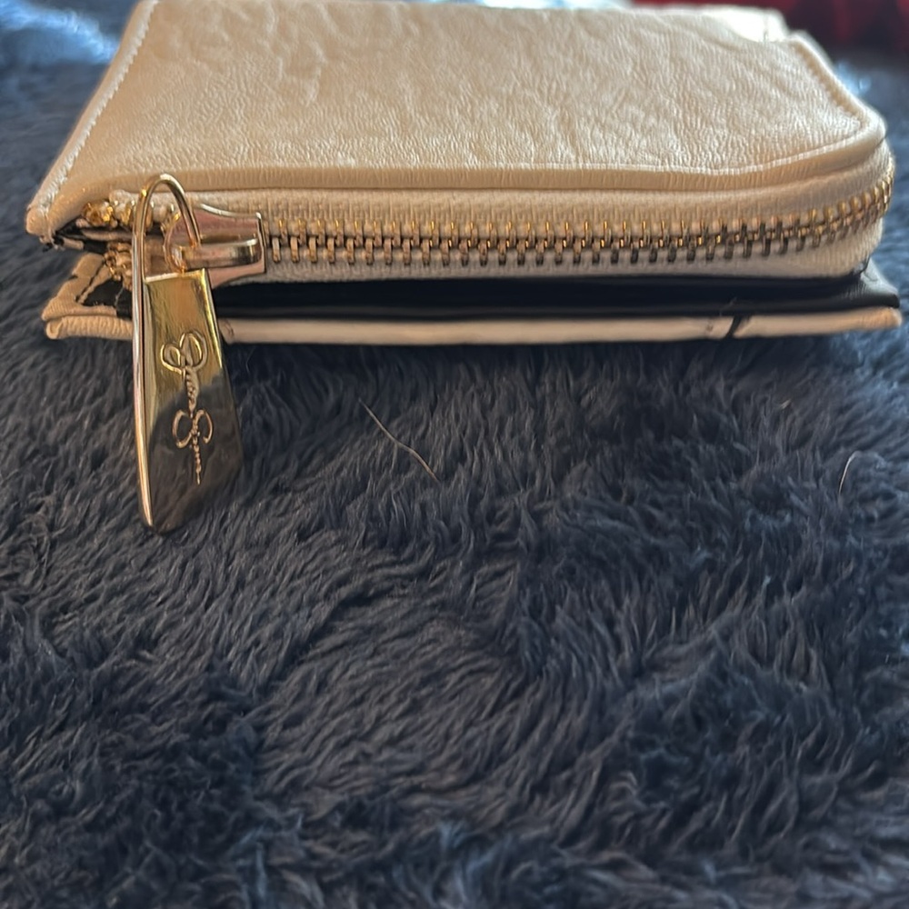 Jessica Simpson Wallet - Picture 4 of 7